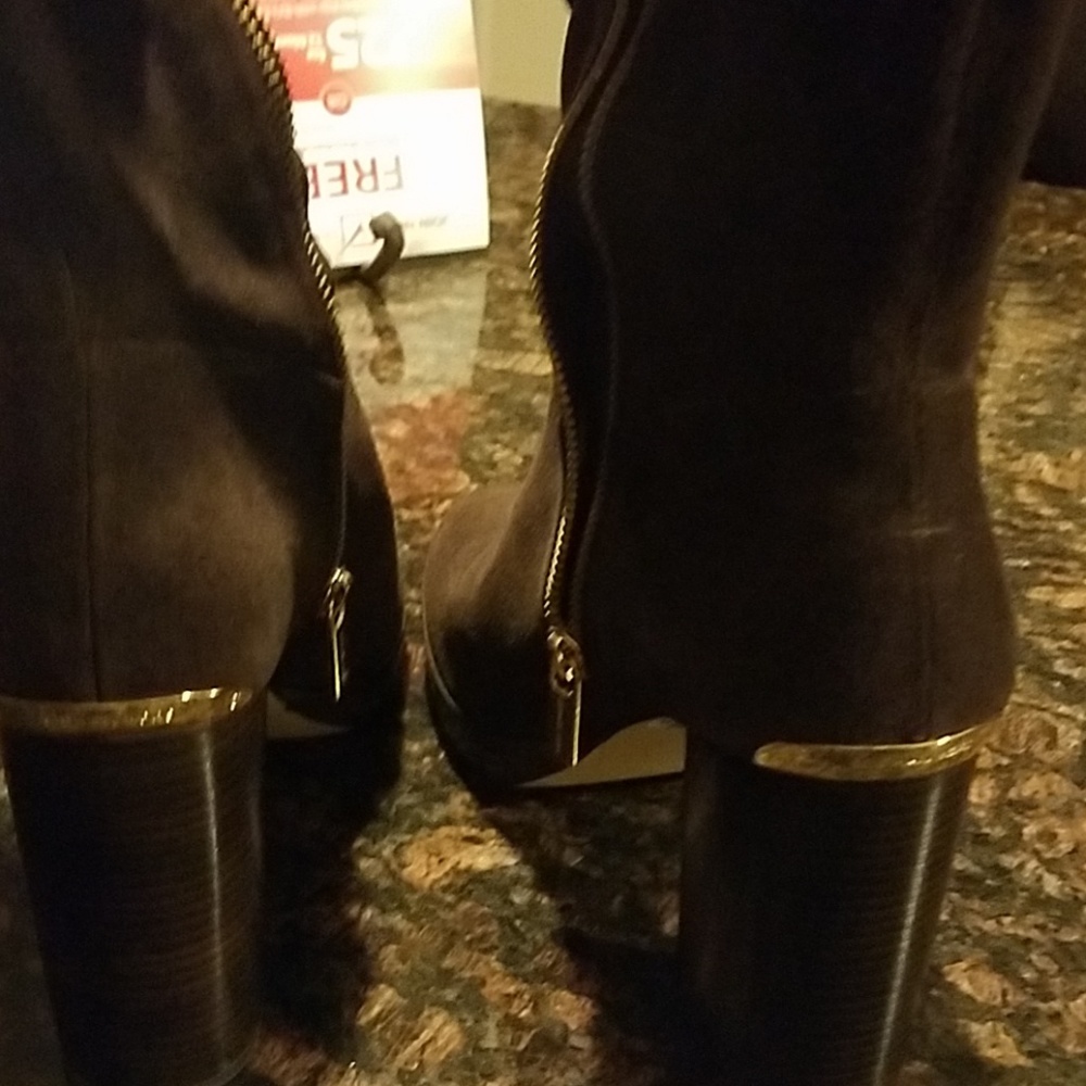 Brown suede Michael kors boots. Worn only once